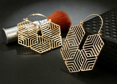Retro Ancient A-Mazed Earrings / Gold or Silver Tone Available